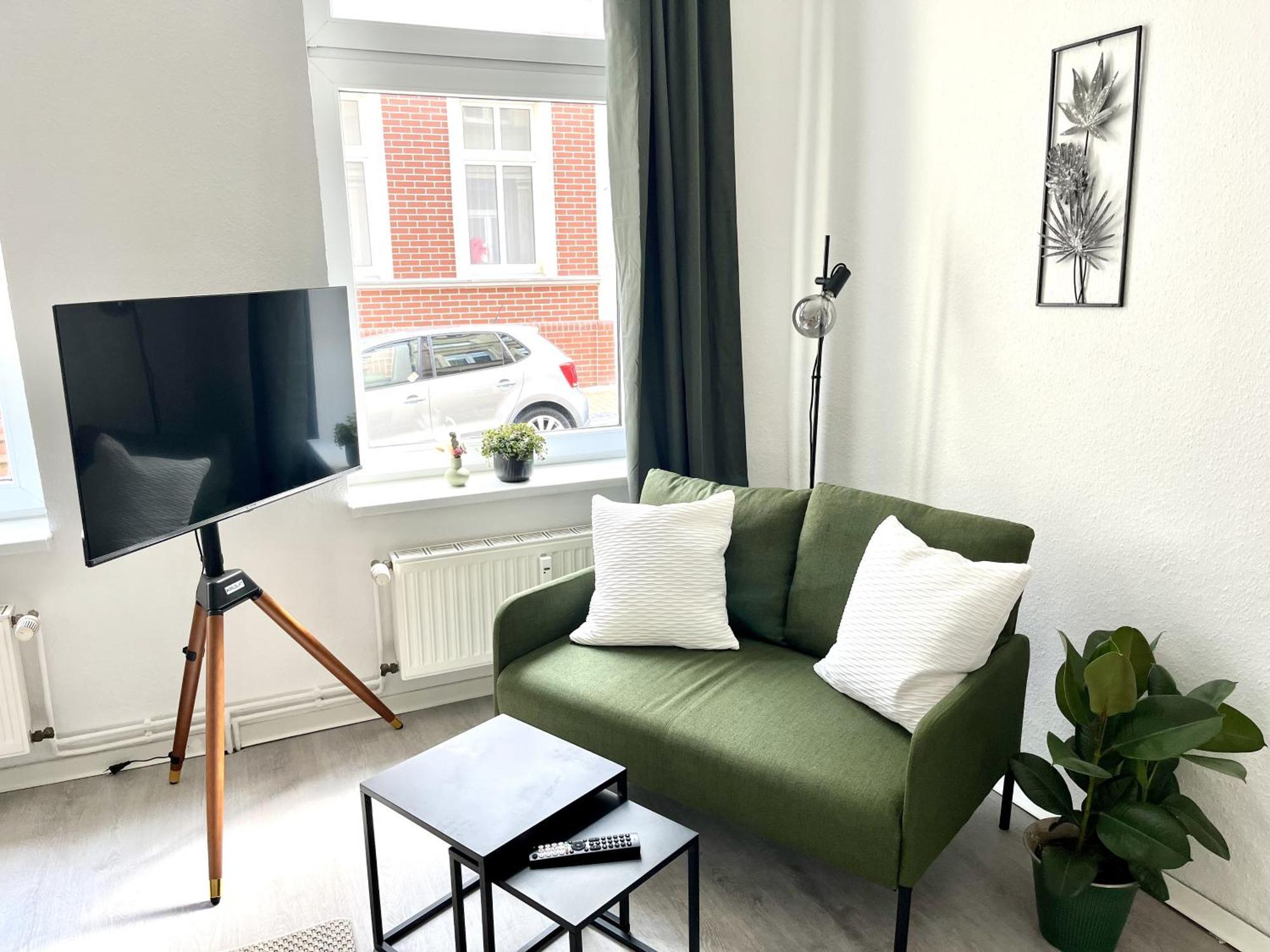 Endless: Studio Mit Netflix + Workstation Im Zentrum Σβερίν Εξωτερικό φωτογραφία