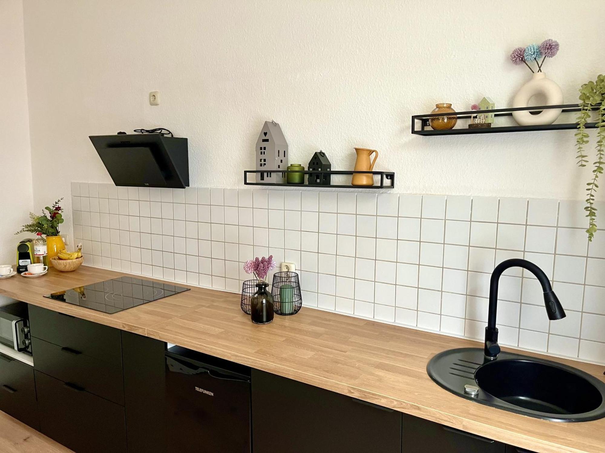 Endless: Studio Mit Netflix + Workstation Im Zentrum Σβερίν Εξωτερικό φωτογραφία
